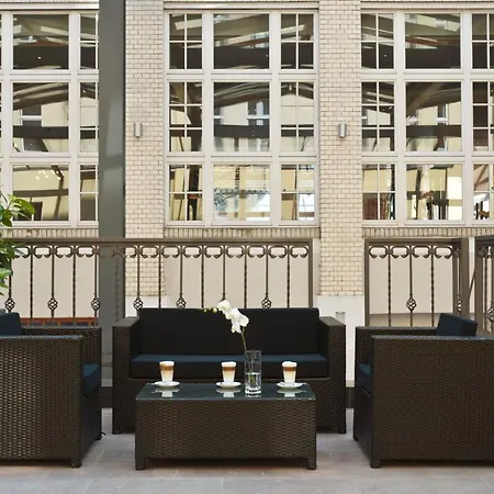 Wyndham Garden Mitte 4*