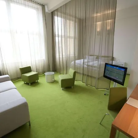 Wyndham Garden Mitte Отель