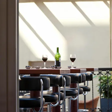 Отель Wyndham Garden Mitte 4*