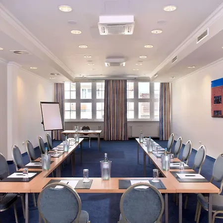 Wyndham Garden Mitte 4*