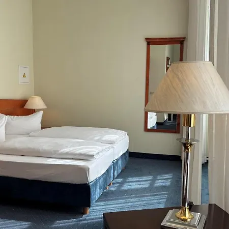 Отель Wyndham Garden Mitte