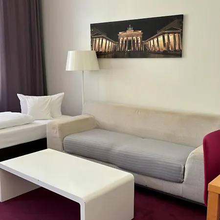 Ξενοδοχείο Wyndham Garden Mitte 4*