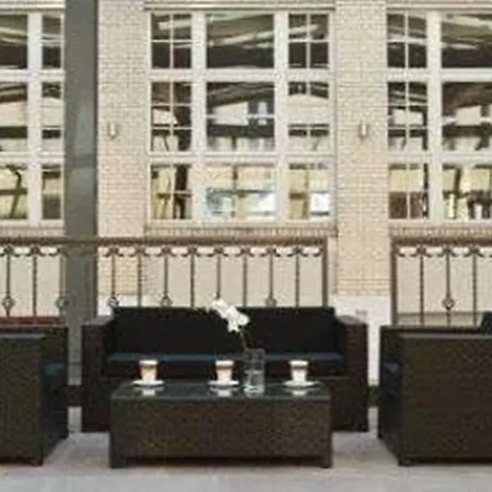 Ξενοδοχείο Wyndham Garden Mitte 4*