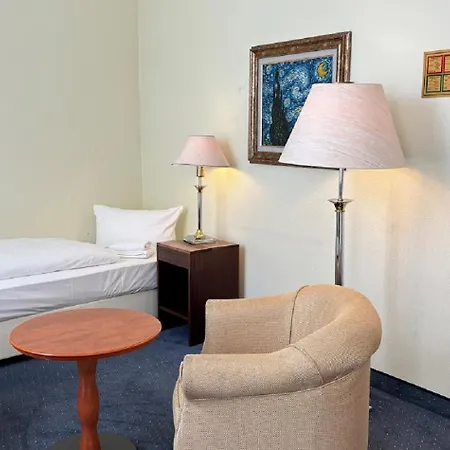 Wyndham Garden Mitte 4*