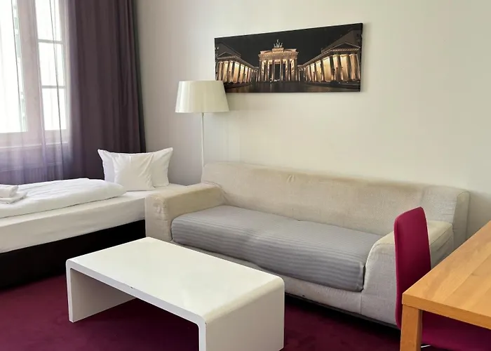 Ξενοδοχείο Wyndham Garden Mitte 4*
